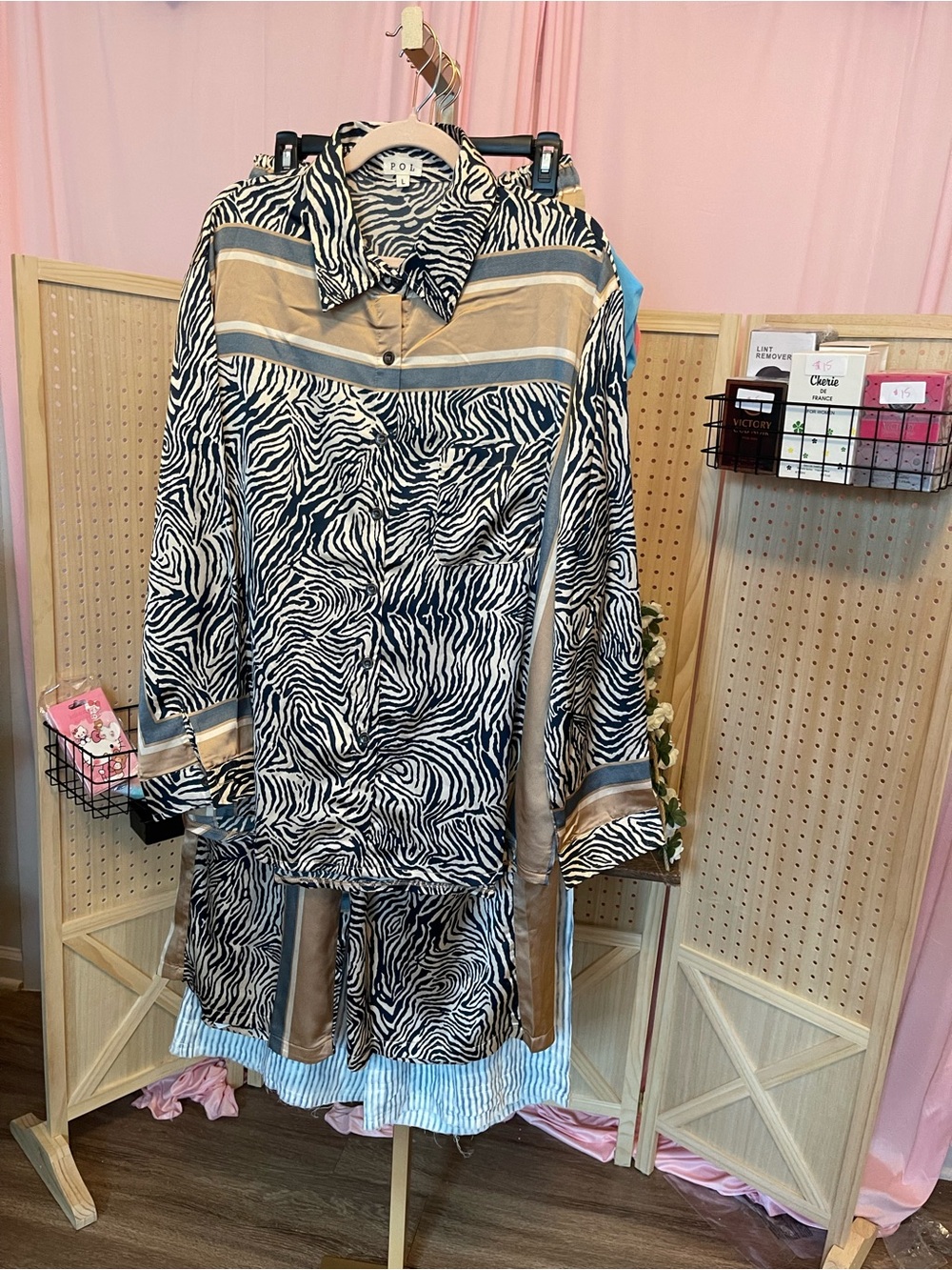 Zebra-Print Satin feel Set in Beige